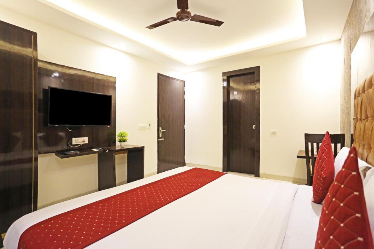 Hotel Iconic Near Delhi Igi International Airport New Delhi Luaran gambar