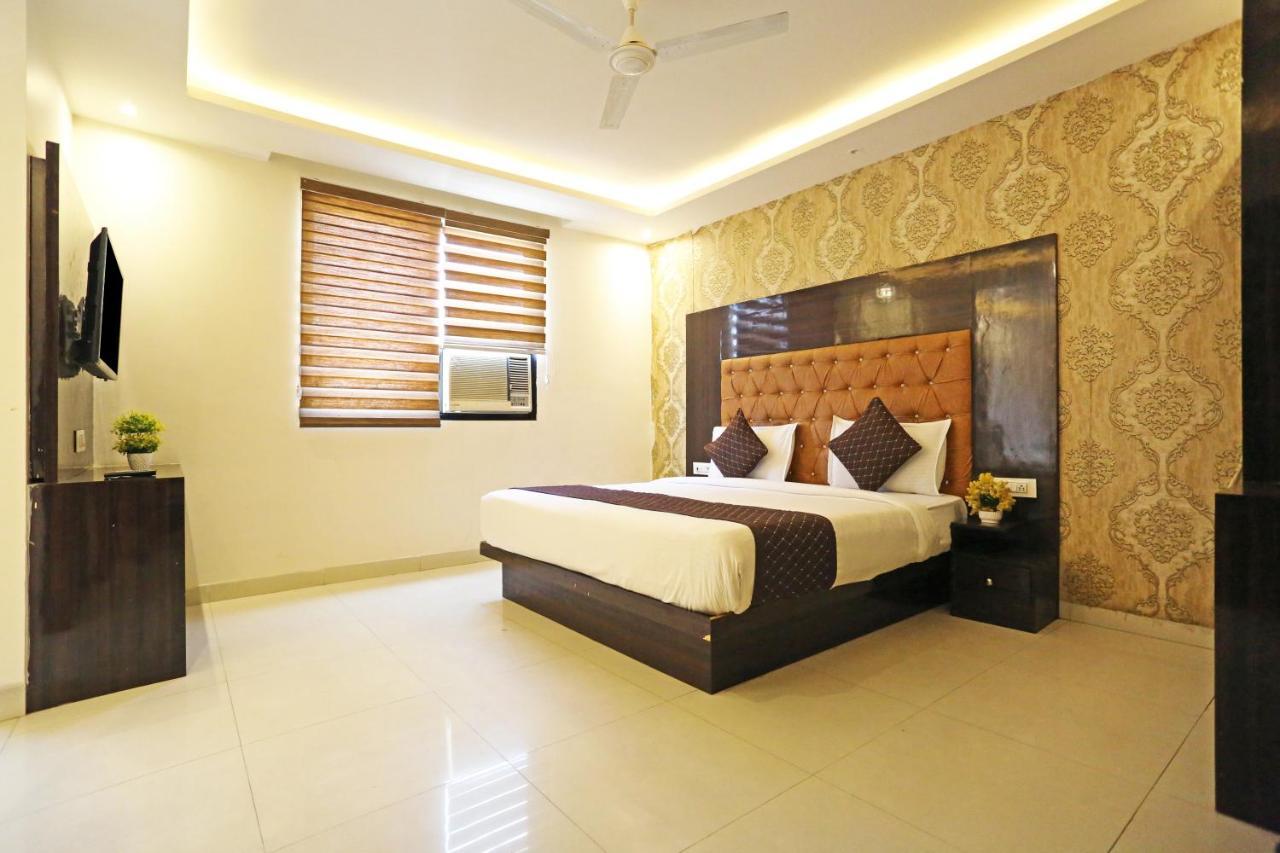 Hotel Iconic Near Delhi Igi International Airport New Delhi Luaran gambar