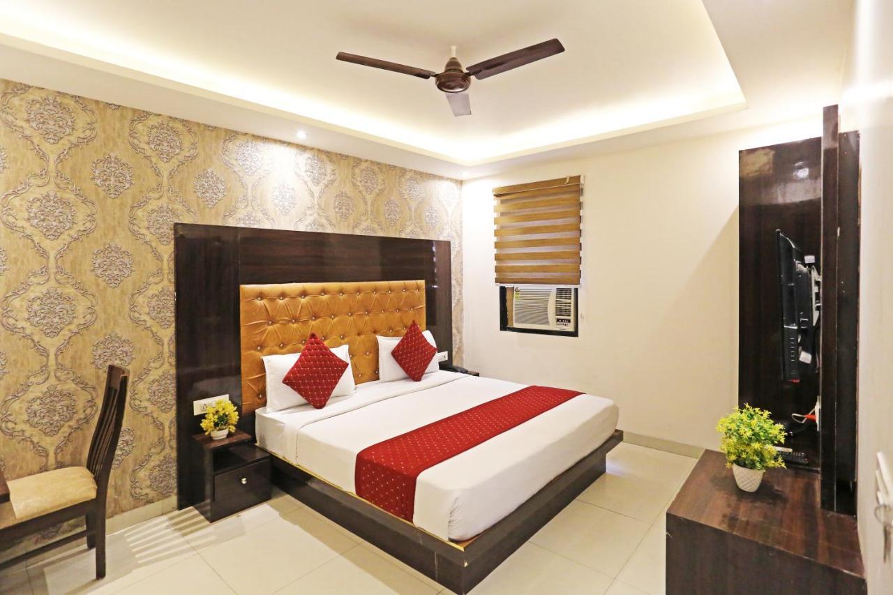 Hotel Iconic Near Delhi Igi International Airport New Delhi Luaran gambar